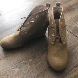 tan lace up pattern wedges